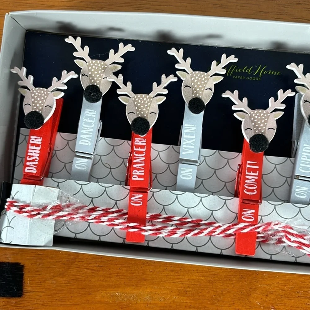 Sheffield Home Christmas Card Garland Clips